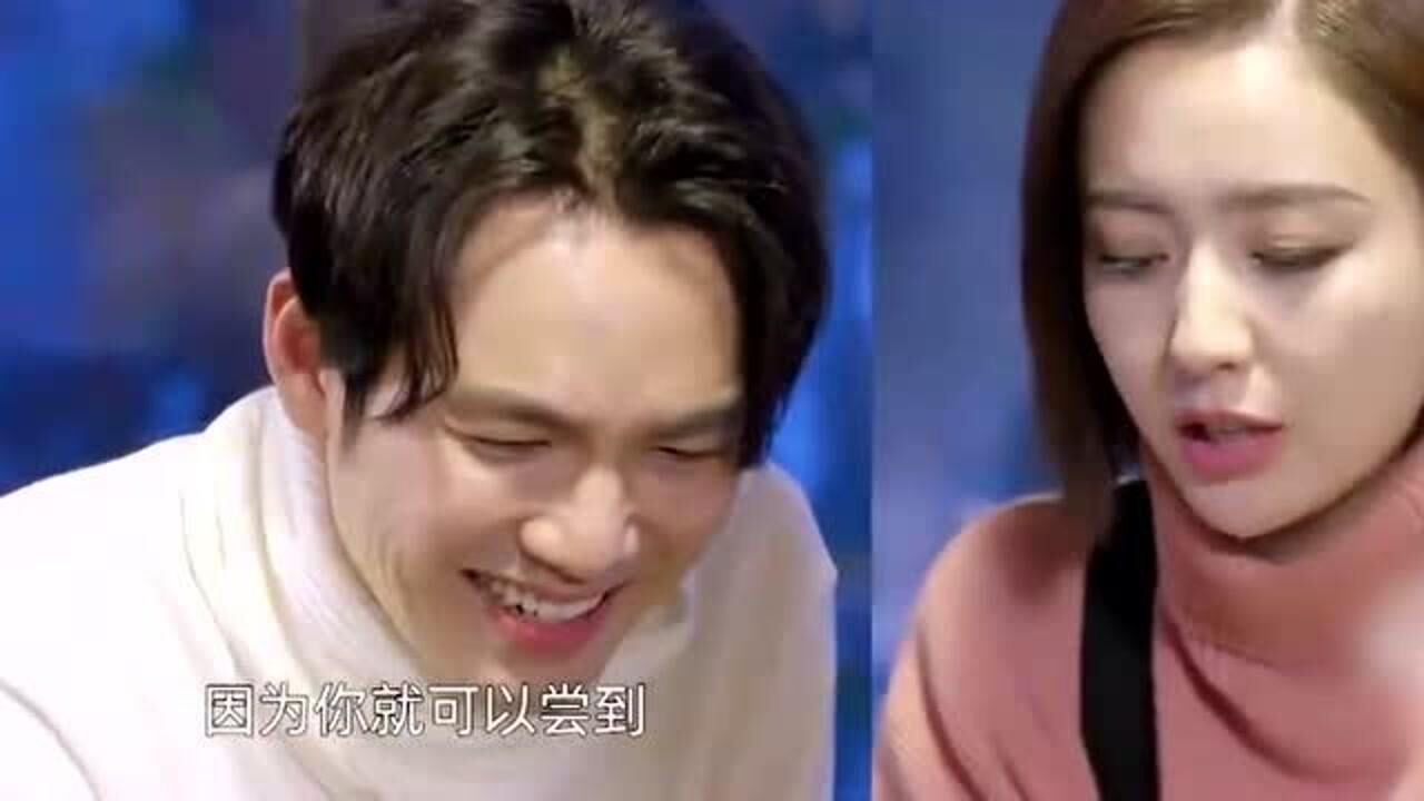 佟丽娅敢于吃螃蟹大胆品尝鹿肉郭麒麟钟汉良眼睛都看呆了