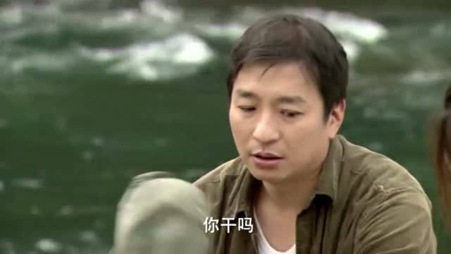 温柔的慈悲:男子淘金梦破碎,美女却没能放弃,逼着他一起干