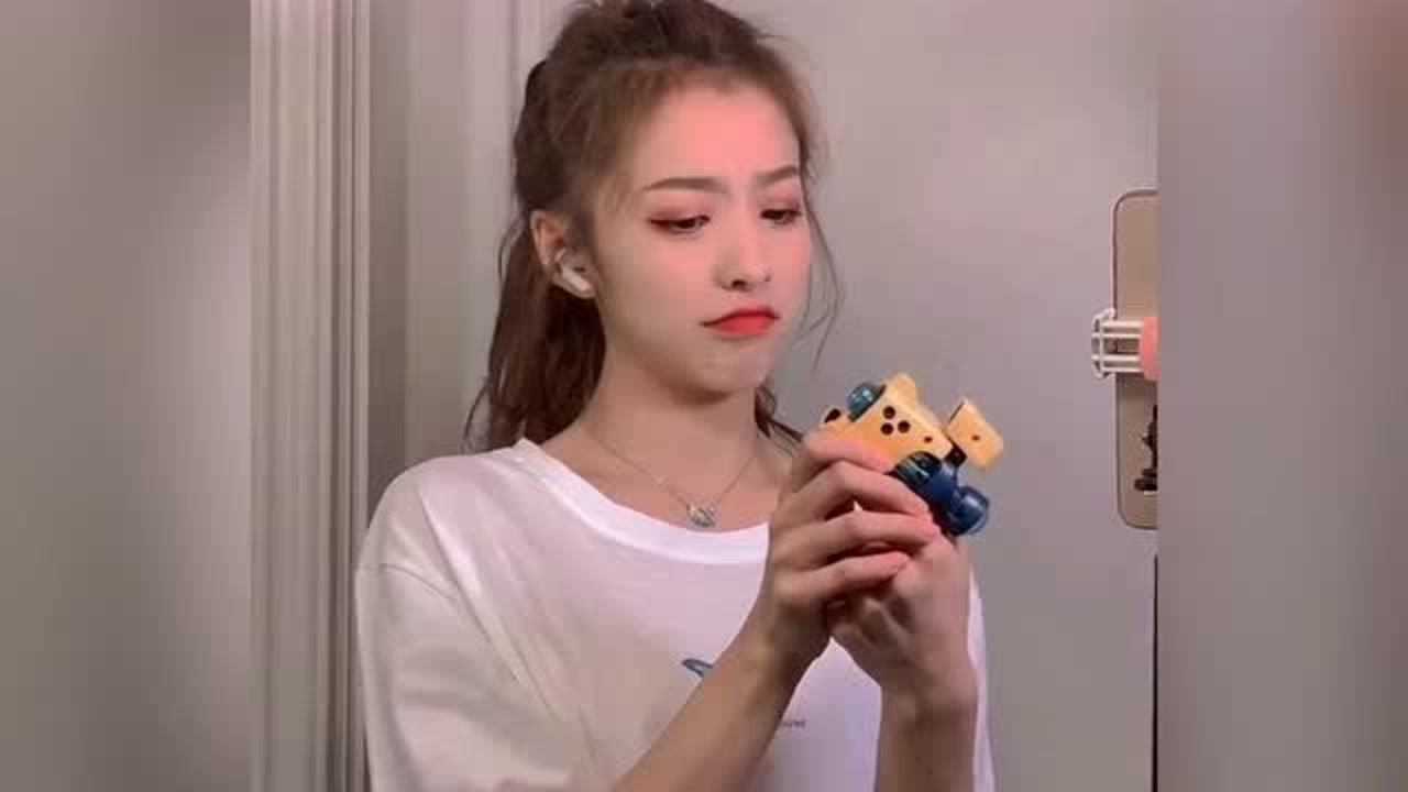 网红刀小刀,刘思瑶,你们觉得谁颜值高!