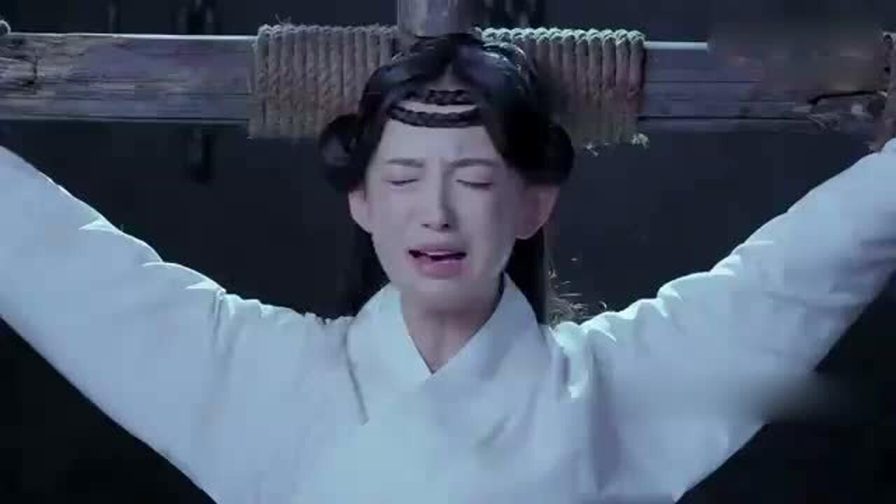 王爷严刑逼供皇妃,竟挠皇妃脚底痒痒,太卑鄙了