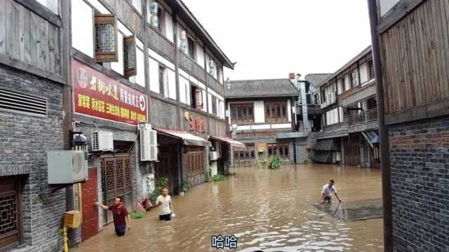 实拍:8月19日重庆巴南区鱼洞街道,洪峰过境看看淹成什么样了