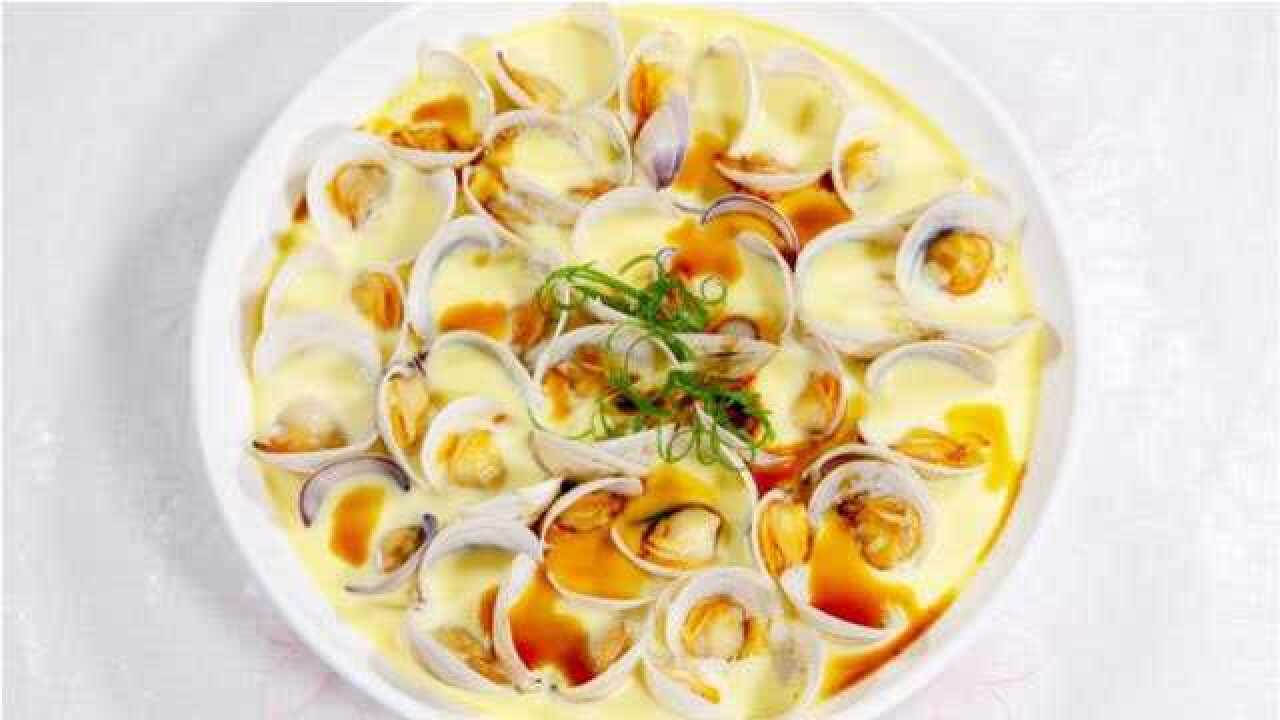 小珠酱美食直白的海鲜汤就这样蒸出来的不腥很讲手艺的