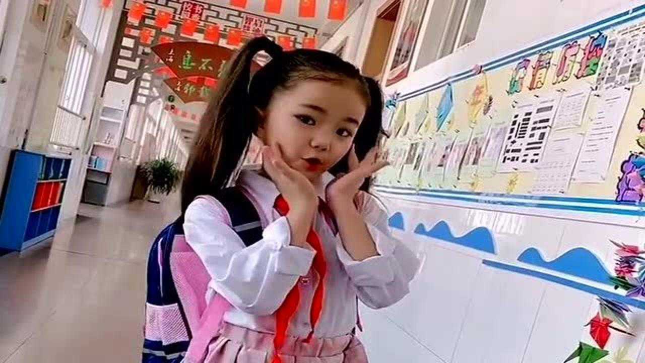 网红小朋友翻唱《听我说谢谢你》,清脆动听的嗓音,好听极了!