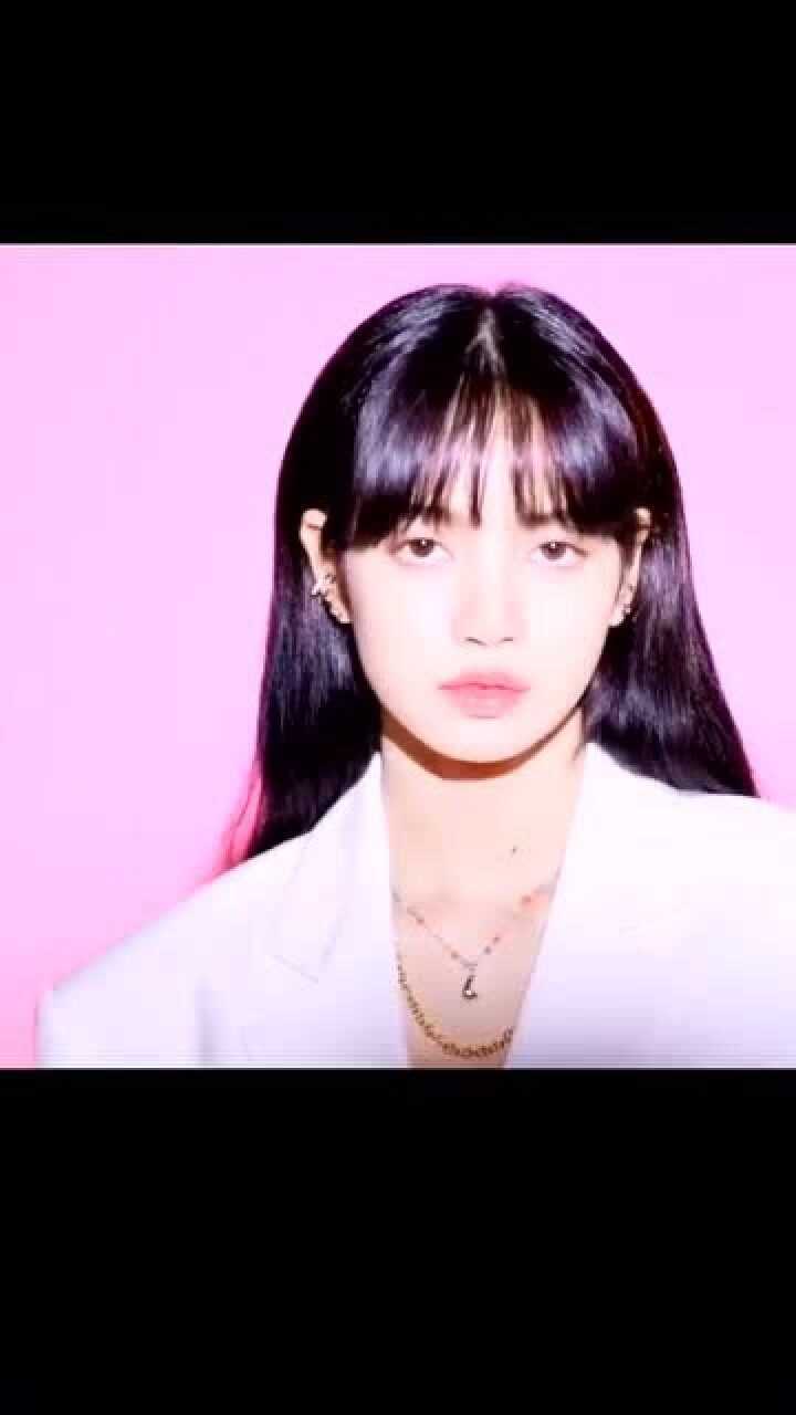 lisa的苹果肌已经成为整容模版了～怎么会有人的苹果肌长得跟桃子一样