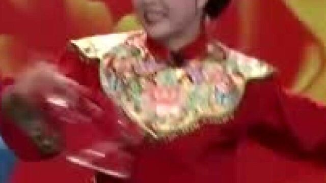 黄梅戏《夫妻观灯》表演:陈晓玲戢东