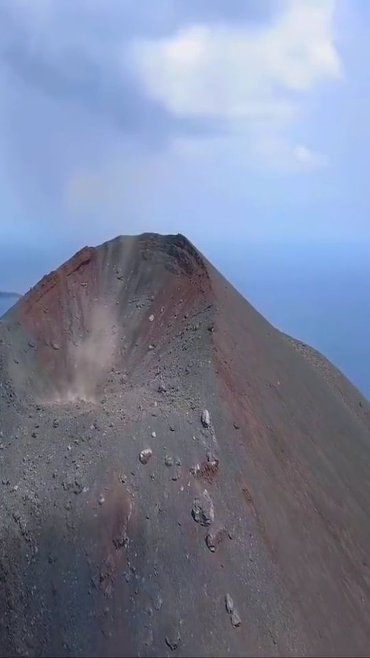 火山爆发瞬间