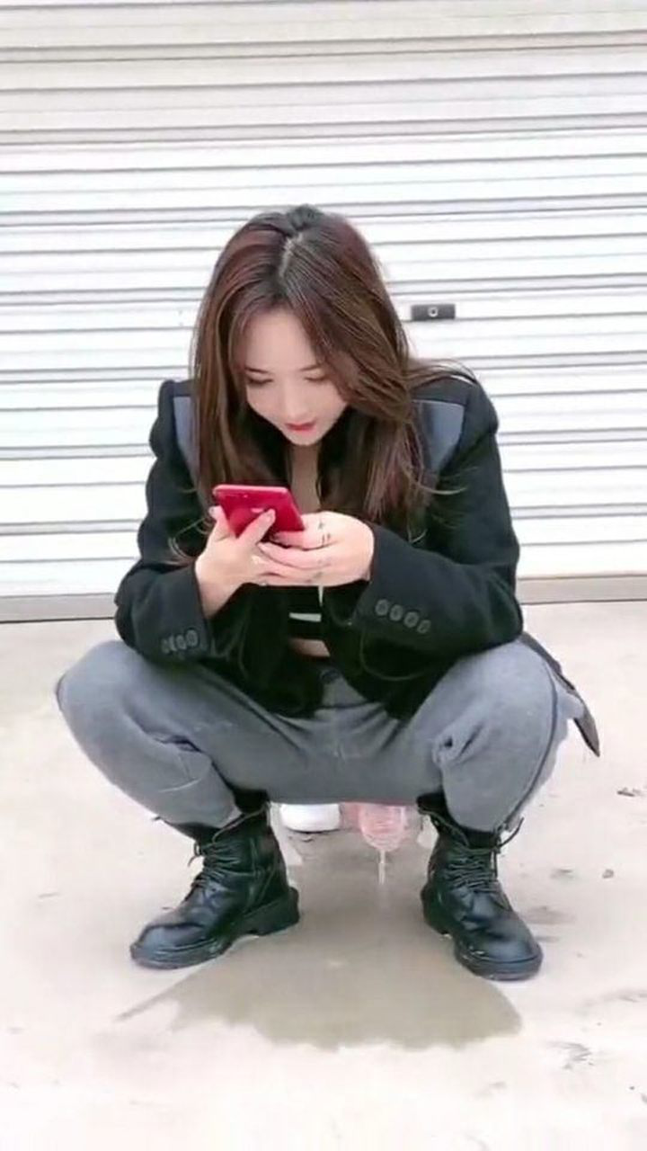 小孩太调皮,一招让美女频频摸裆,太搞笑了_腾讯视频
