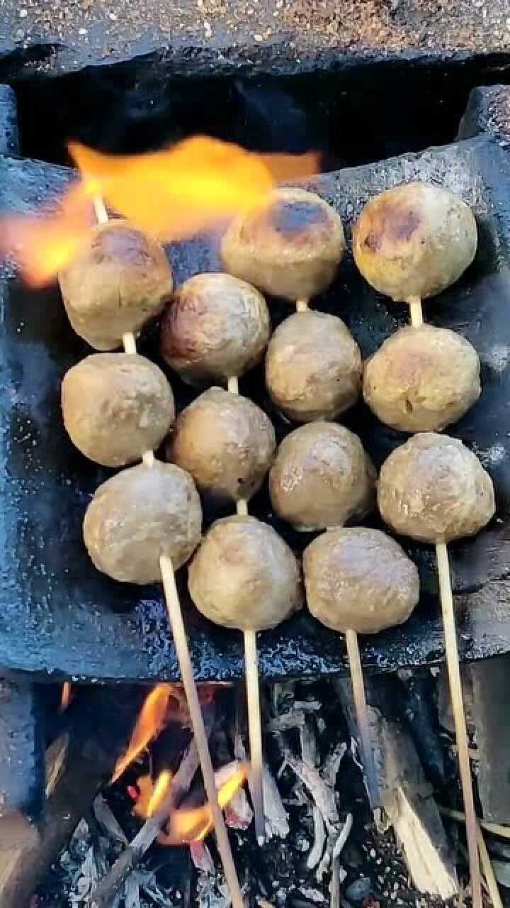 撒尿牛丸这样做,咬一口满满的汤汁.