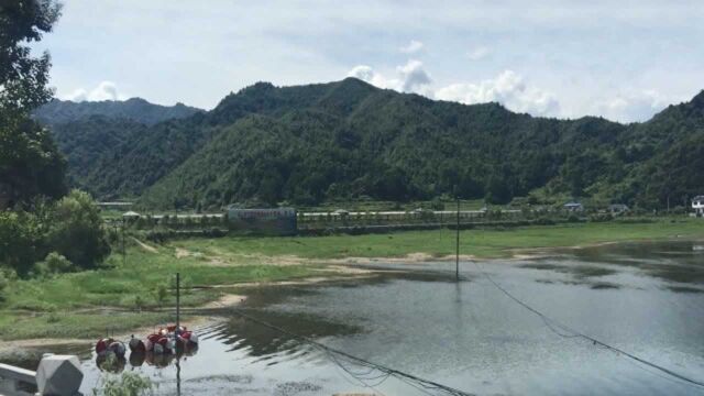 不学风水,墓地错葬剑脊龙向对断头砂,祖坟风水山全部发凶败绝