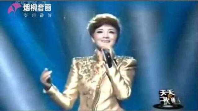 降央卓玛一首《雨中飘荡的回忆》任感情在小雨里飘来飘去!