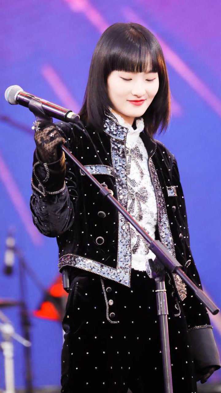 北京麦田音乐节 张钰琪 回答 直拍