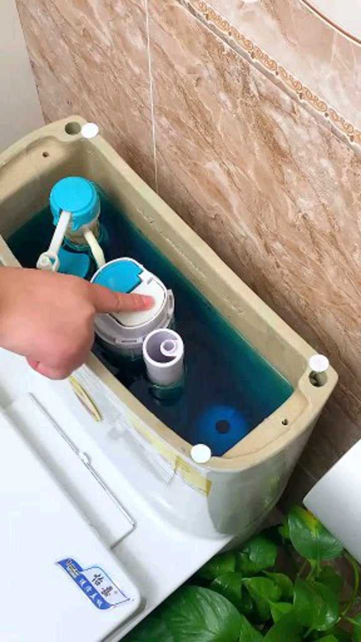 小熊洁厕宝放水箱一冲马桶干净无异味