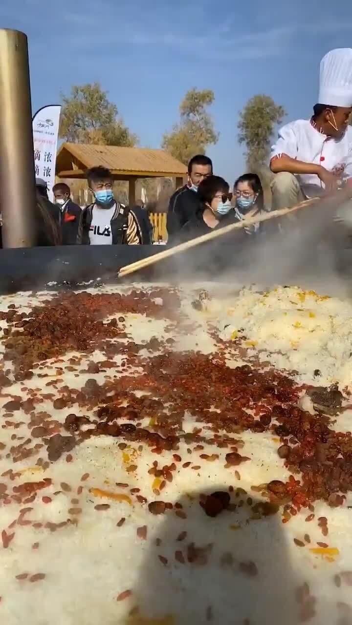 新疆大锅饭图片