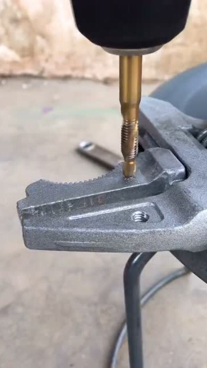 打孔攻丝,一步到位,太厉害了