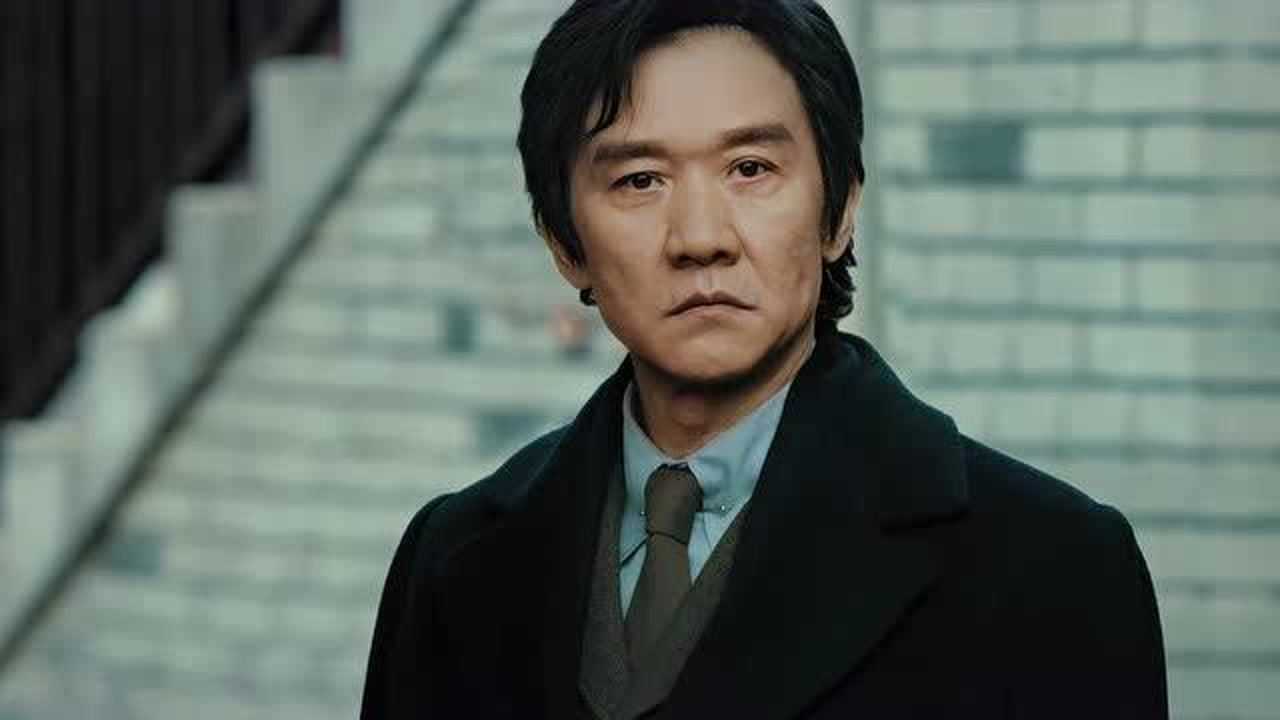 光荣时代:郑朝山想起来案发现场还有一人,赶紧过去找线索