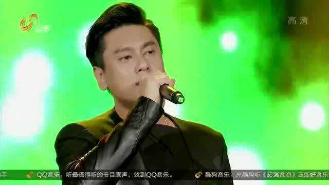 朱孝天演唱《启点》,歌声感染人心,观众跟着挥手