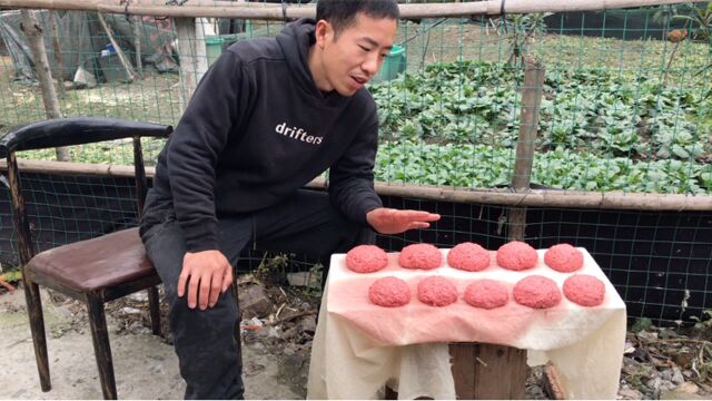 农村做点年货,做血豆腐,农村一道特色菜