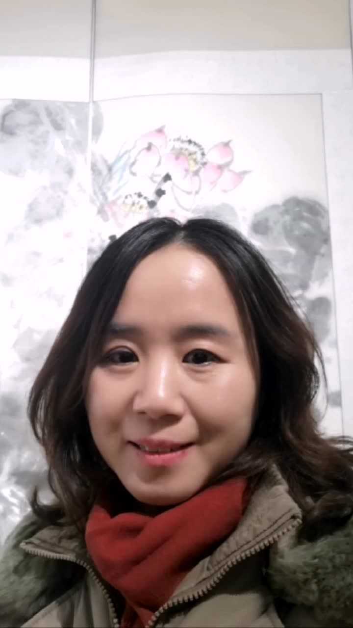 余进安徽建筑大学艺术研究院院长教授中国美术家协会会员他擅长花鸟