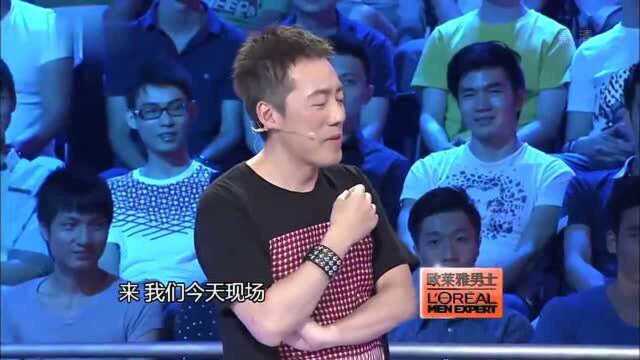 男左女右:蒋欣现场表演,华妃说来就来,娘娘威武!