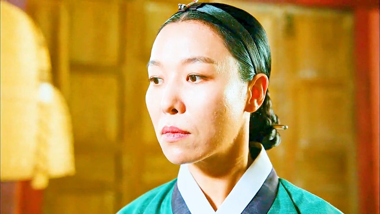 遇到这样无厘头的娘娘崔尚宫的脸是一天比一天苦