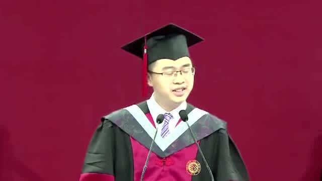 北京大学数学博士毕业演讲,台下笑声不断,不愧是学霸!