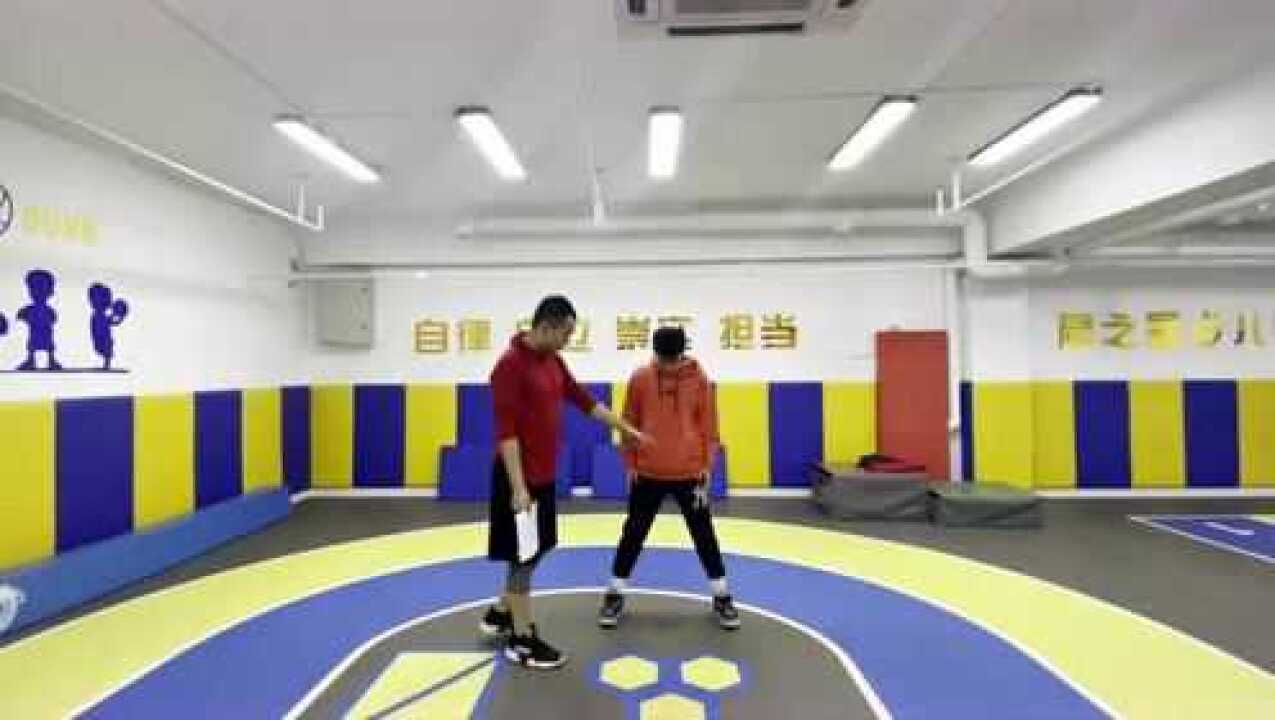 11侧弓步练习_高清1080P在线观看平台_腾讯视频