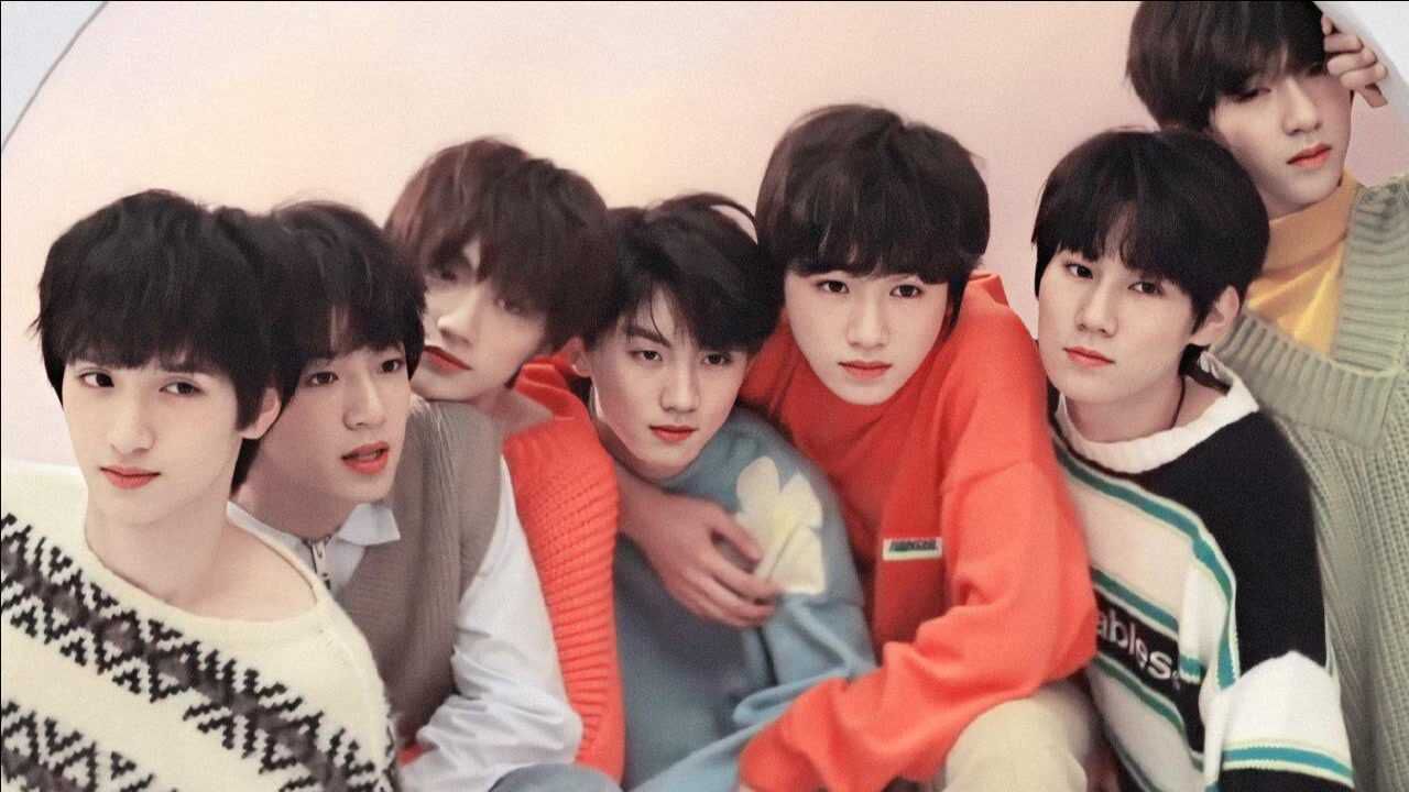 明星也玩吗咿呀嘿特效时代少年团全员摇头晃脑的样子太有趣