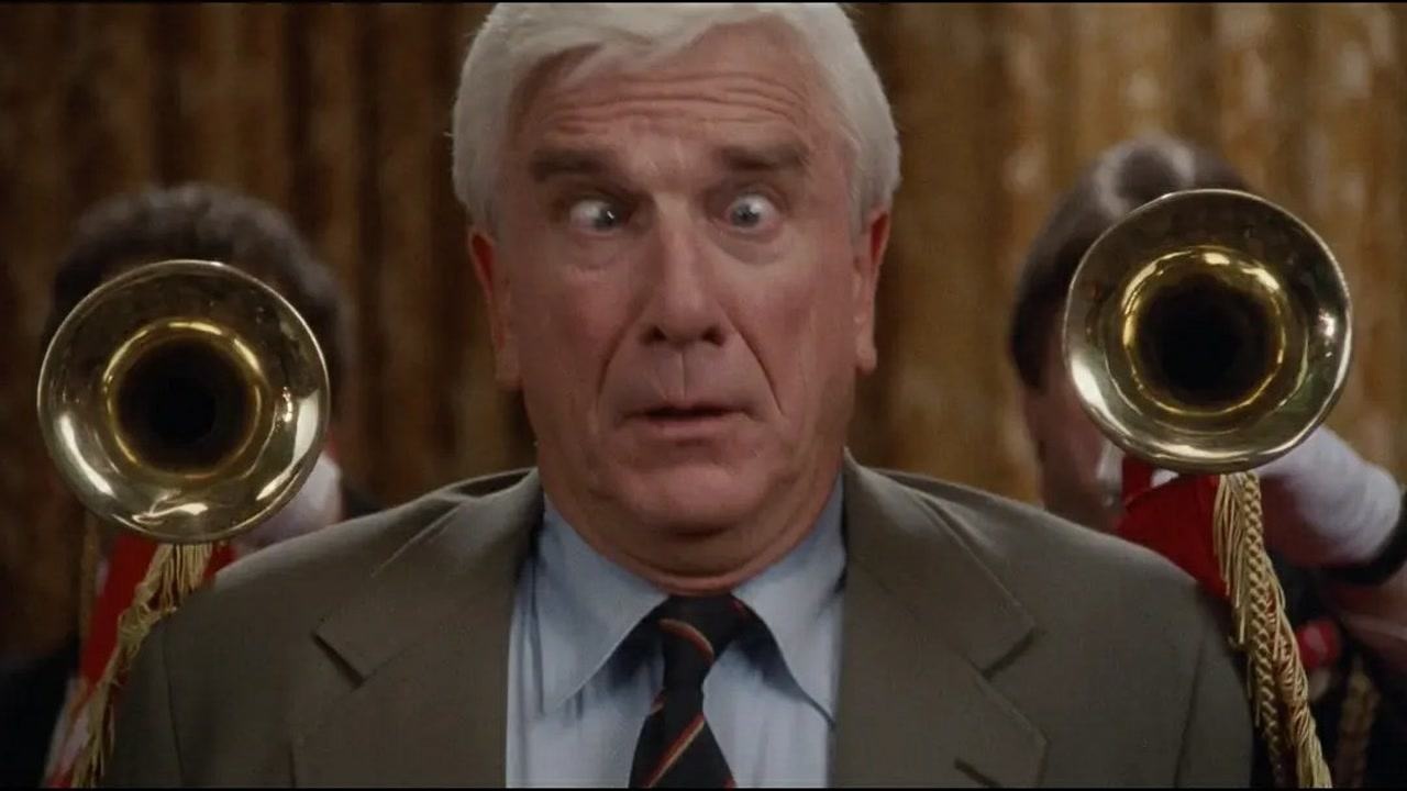 经典无厘头搞笑电影白头神探将恶搞发挥到了极致