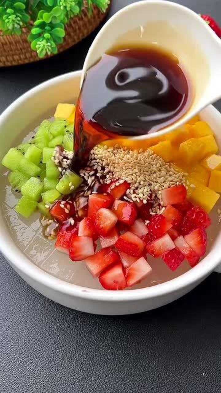 火遍广东香港街头的水果冰粉,真的超级好吃