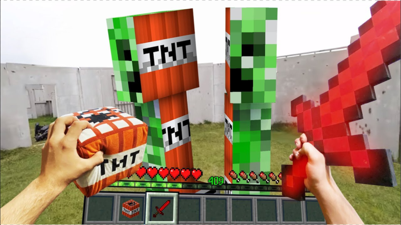 我的世界真人版:小游黑夜对战苦力怕与蜘蛛_腾讯视频