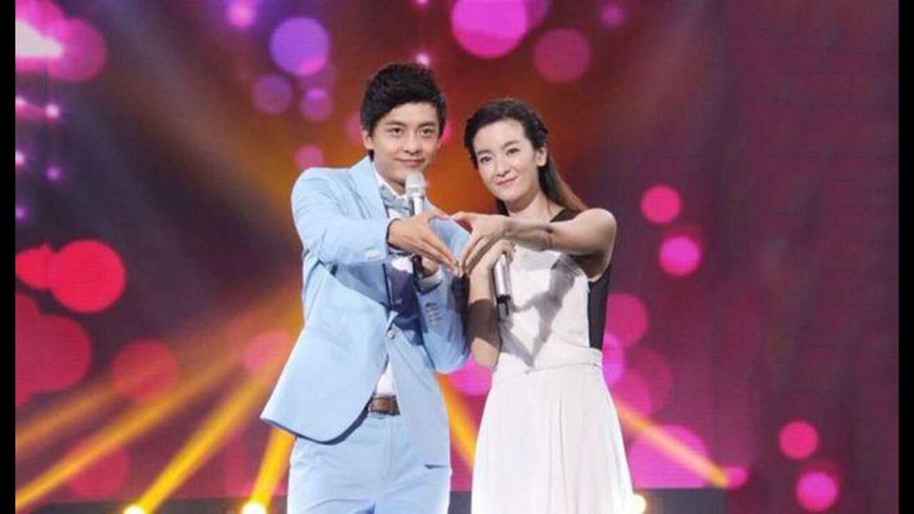 不愧是夫妻俩!李佳航李晟合唱《想把我唱给你听》,满屏粉红泡泡