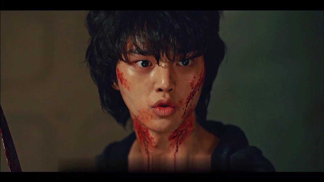 韩剧《甜蜜家园》,整栋楼危机四伏,主角开始探险打怪