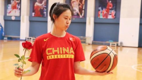 【女篮王思雨】颜值爆表，中国女篮后卫代表人物，2.5秒抢断绝杀声名鹊起！