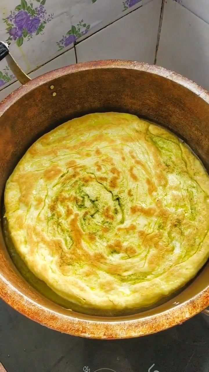 甘肃传统美食,狗浇尿饼,香豆粉是整个饼的灵魂#好吃到爆#民间传统美食
