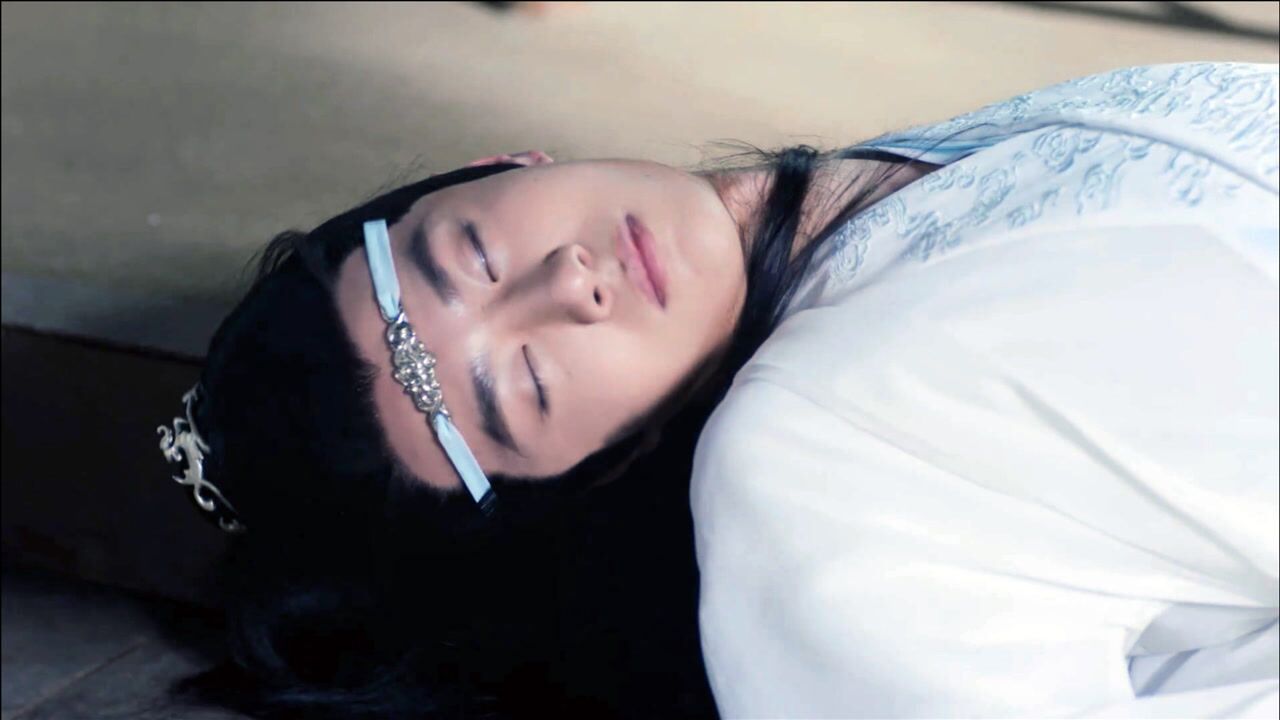 陈情令:蓝忘机第一次醉了酒受了罚,然而他却笑了