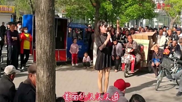 张家口高大帅气的”人妖“表演,带大家看看人妖真实收入?很是意外