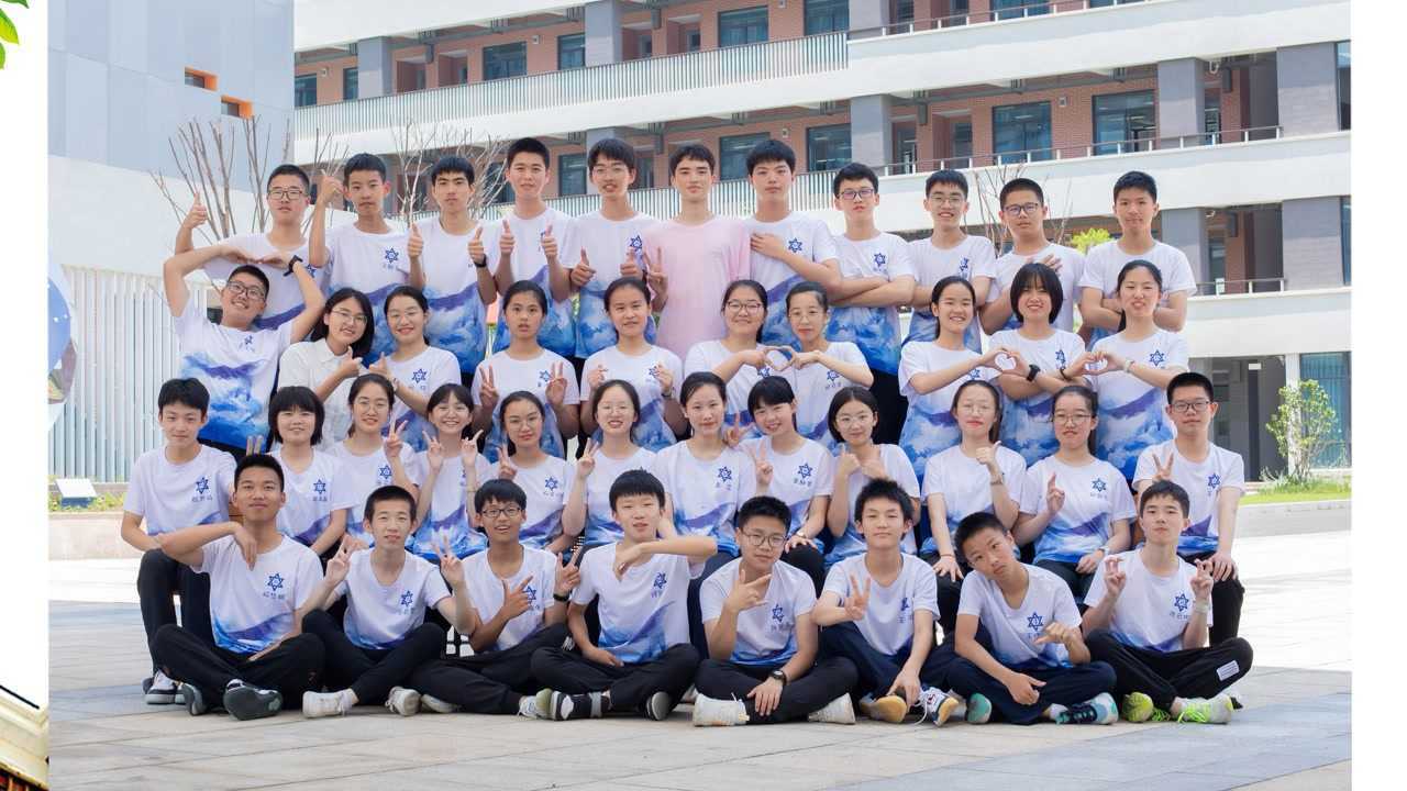 顾国和中学 毕业照 2021 摄影 初三四班