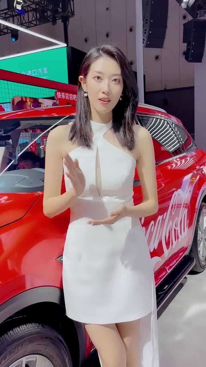 是不是现实中的你#车模刘思思_腾讯视频