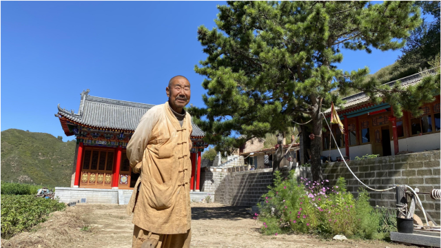 五台山一位78岁苦修老和尚,没有吃没有电,为何坚持16年不下山?
