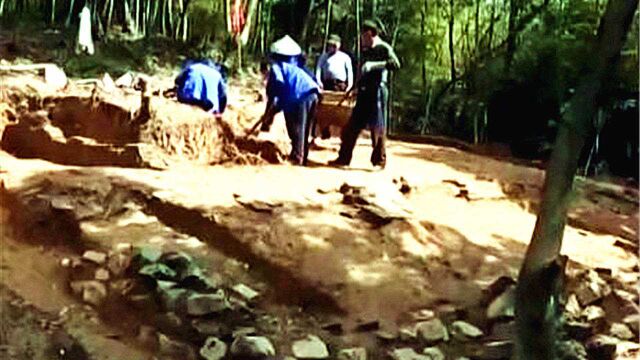 空青山竟是“曾家坟山”!曾布墓旁的小型墓园,墓主就是他的儿子