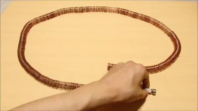 World's Simplest Electric Train