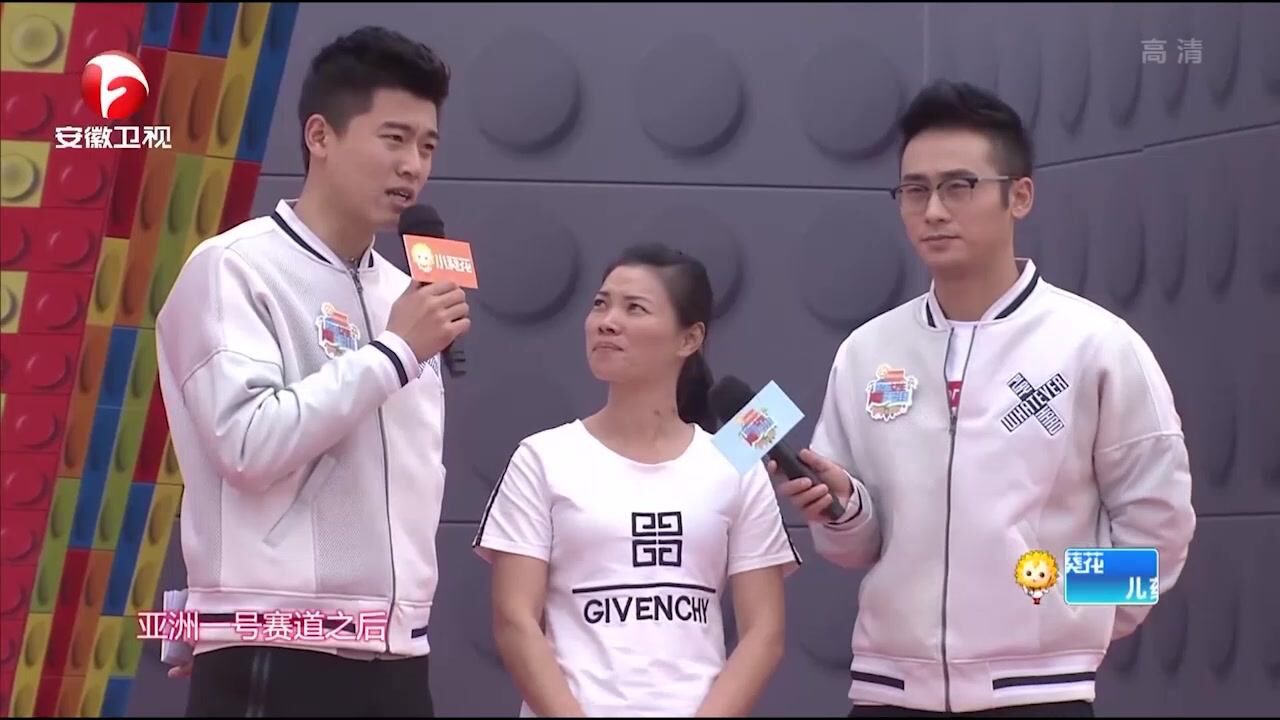 白衣美女闯关十分凶猛,被泼一头冷水,丝毫不受影响丨男生女生