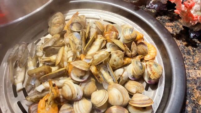 天津老海(美食探店):天津宝藏自助餐,只要59块9,生蚝鲍鱼,小龙虾,手切