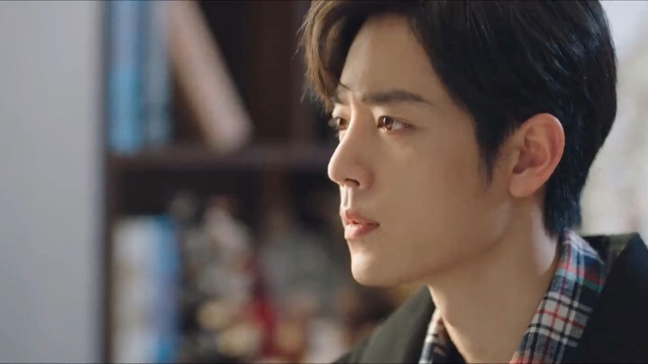 吃醋的肖战 太可了!你觉得哪个更帅