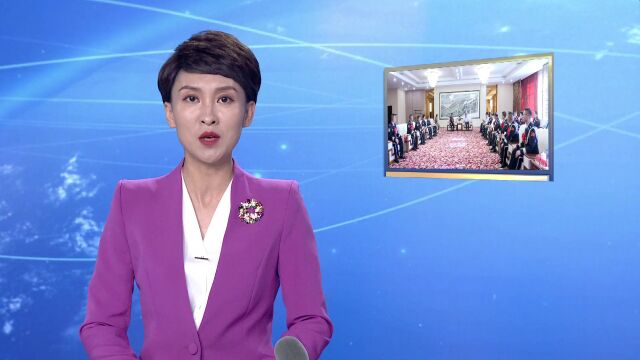 阿克苏地区领导会见新疆公安英模先进事迹报告团成员