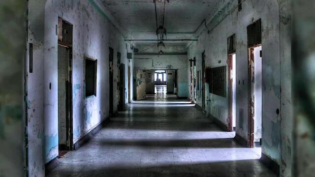 知乎恐怖怪谈入住凶宅遭遇无数恐怖事件监控探头拍下了什么