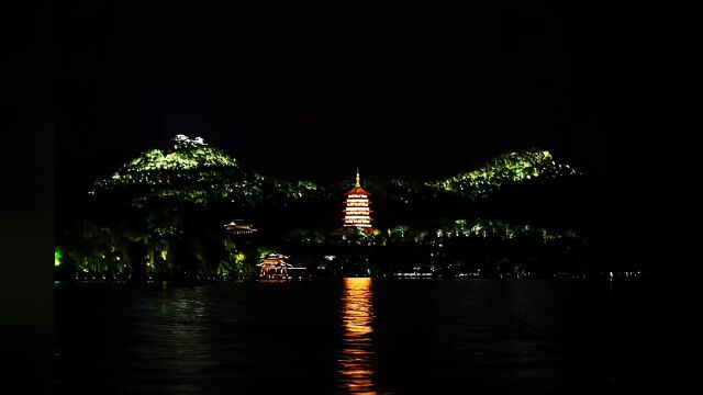 夜阑珊,情悠远,千年等一回