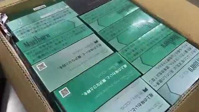 8月15日—16日,海口海关所属海口港海关邮检科在对一件申报为“COOKIES