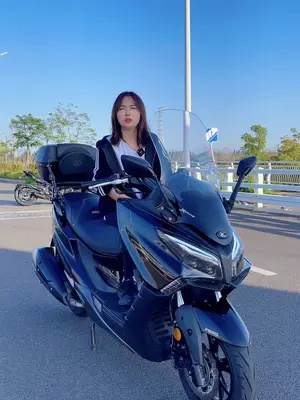 摩托车#光阳赛艇300 #机车