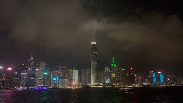 维多利亚港的夜景